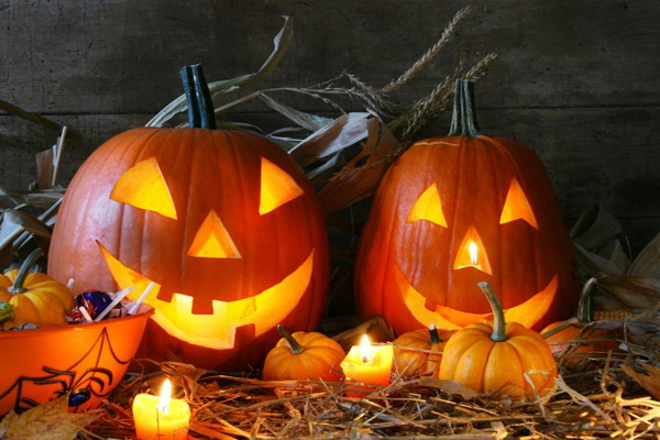 Scarved jack-o-lanterns