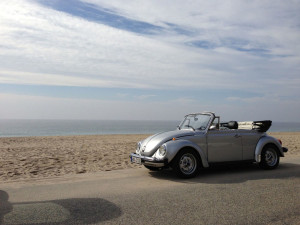 classic-volkswagen-beetle-convertible-santa-monica-2012_100410353_l