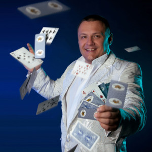 Сергей Листопад