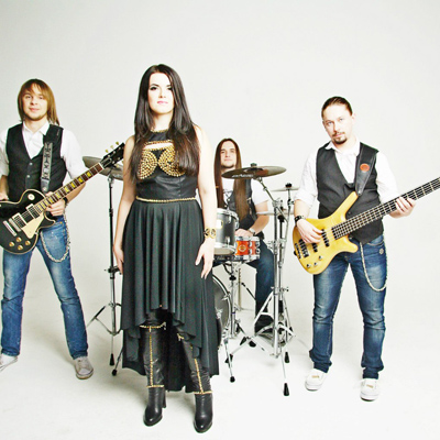 HELEN KISS BAND 2