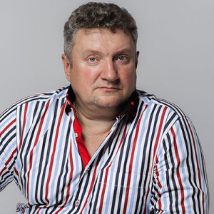 Олег Комаров